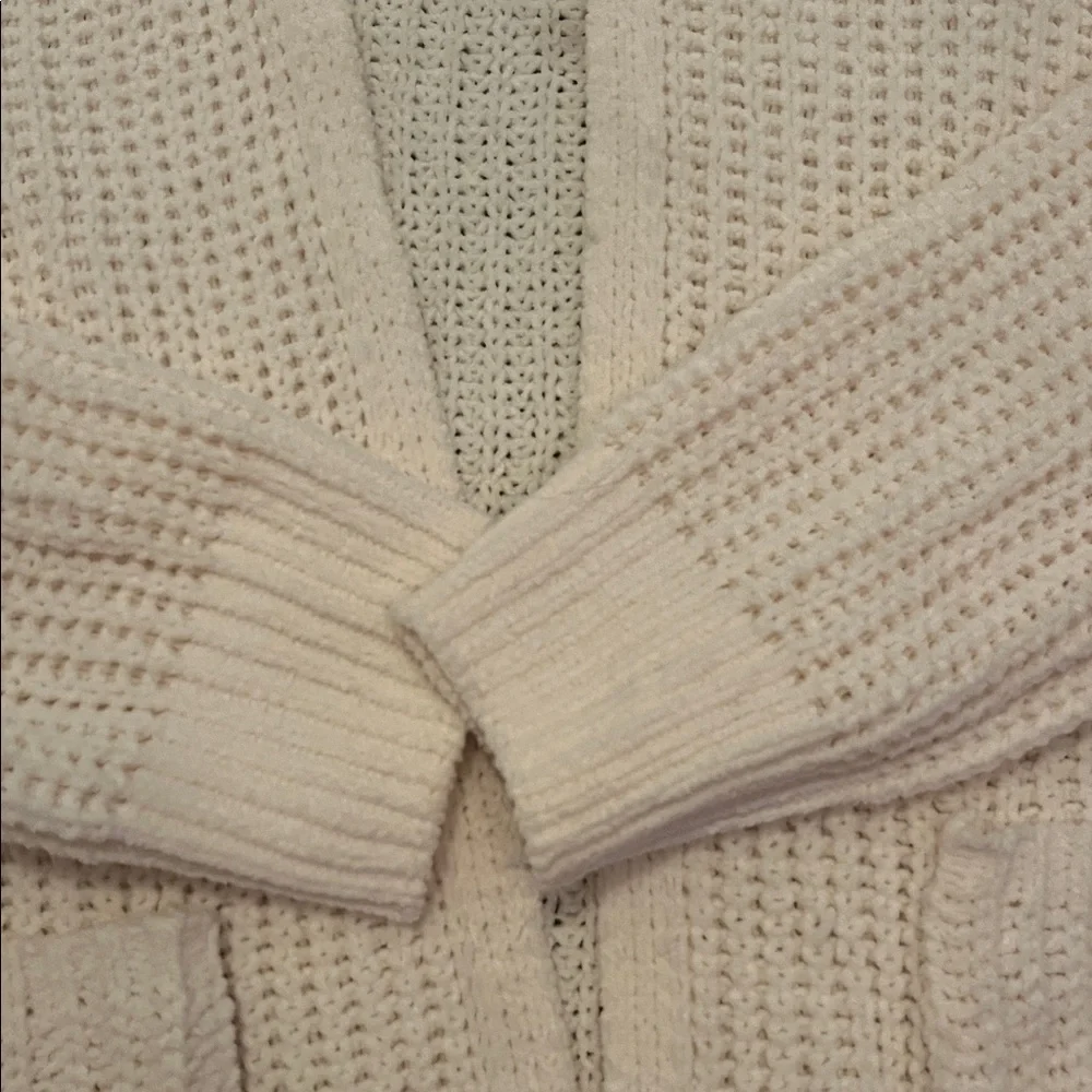 American Eagle Softest Knitting Open Front W/Pockets Cream V Back Cardigan